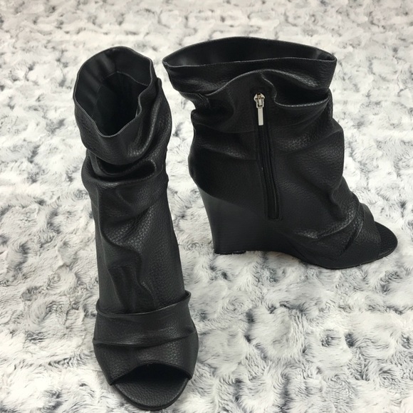 torrid peep toe booties